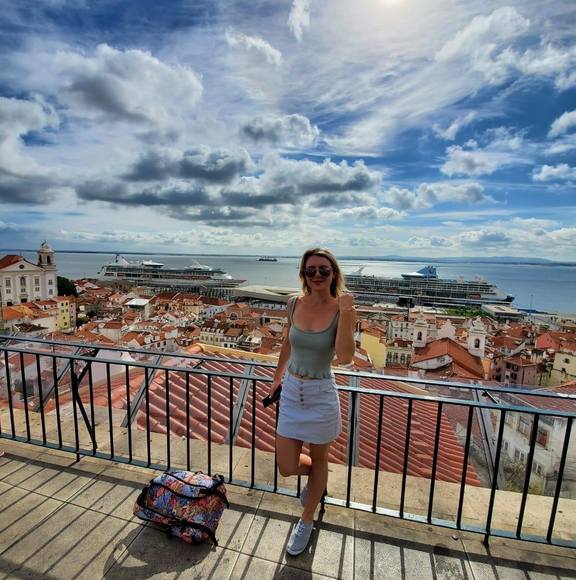 Meet your Posher, Theresa - Picture 1 of 1